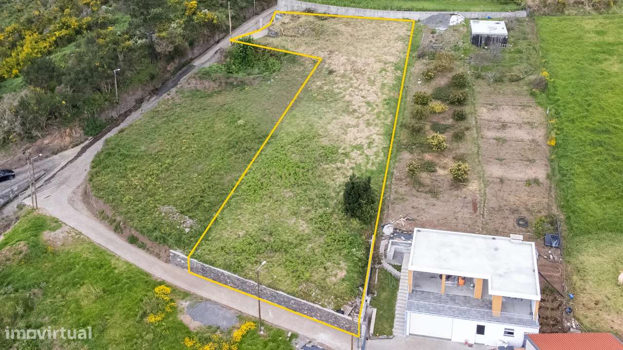 Fantástico terreno com vista mar na Calheta - Grande imagem: 2/10