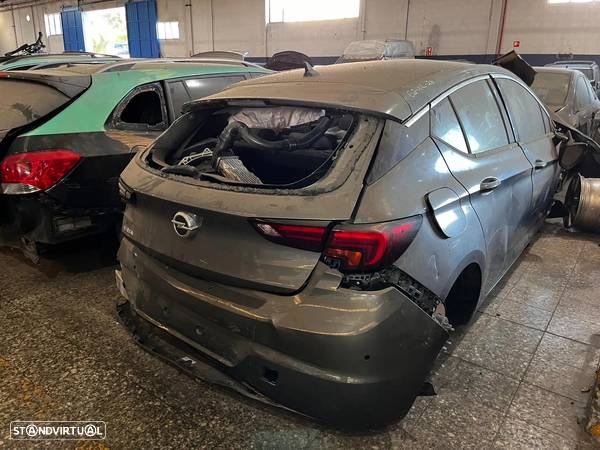 Opel Corsa E 1.2 69cv 2014 para peças - 1