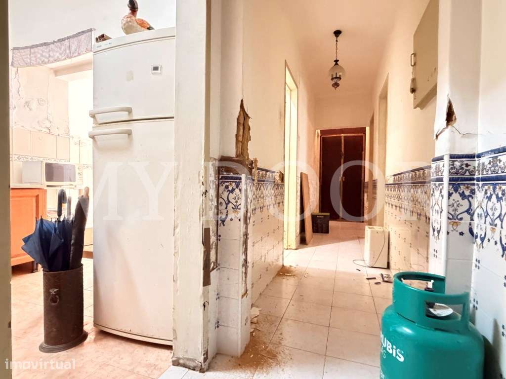 Apartamento T2 - Moscavide - Obras Totais - RCH c/ Terraço-28