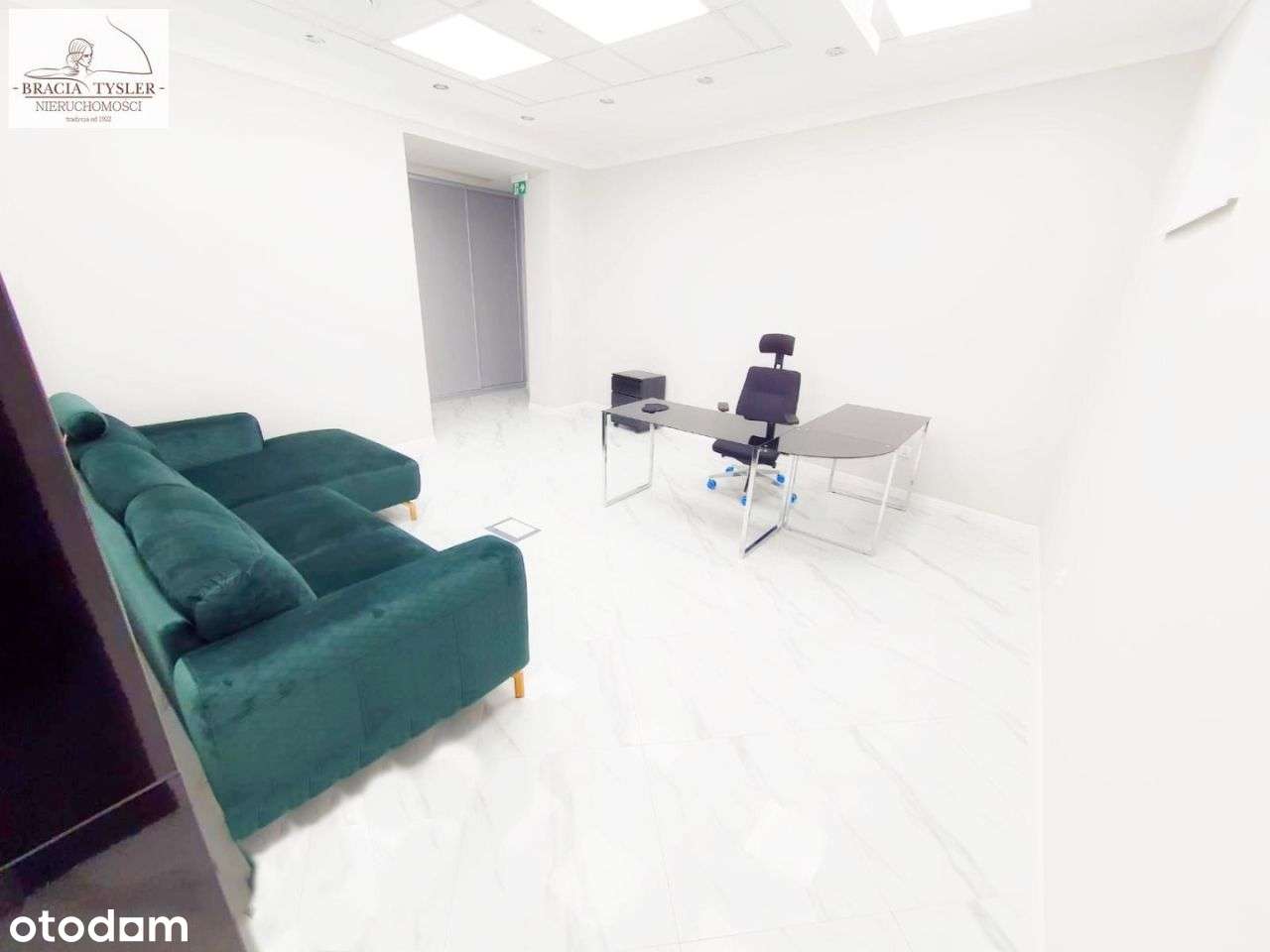 Dwa lokale na sprzedaż Centrum Świecia-10