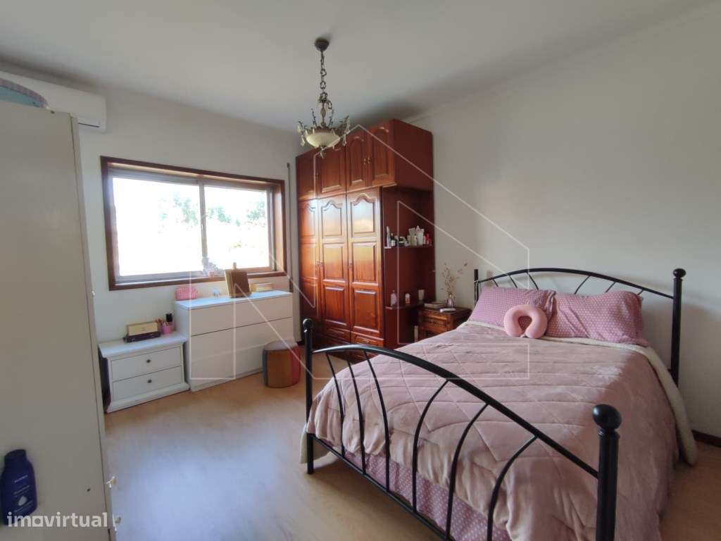 Moradia Versátil com 3 Habitações Independentes - Perfeita para Fam... - Grande imagem: 4/37