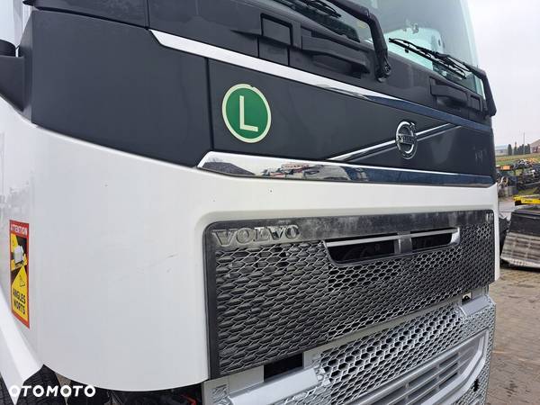 MASKA KOMPLETNA GÓRNA ATRAPA KABINY VOLVO FH 4 EURO 6 - 4