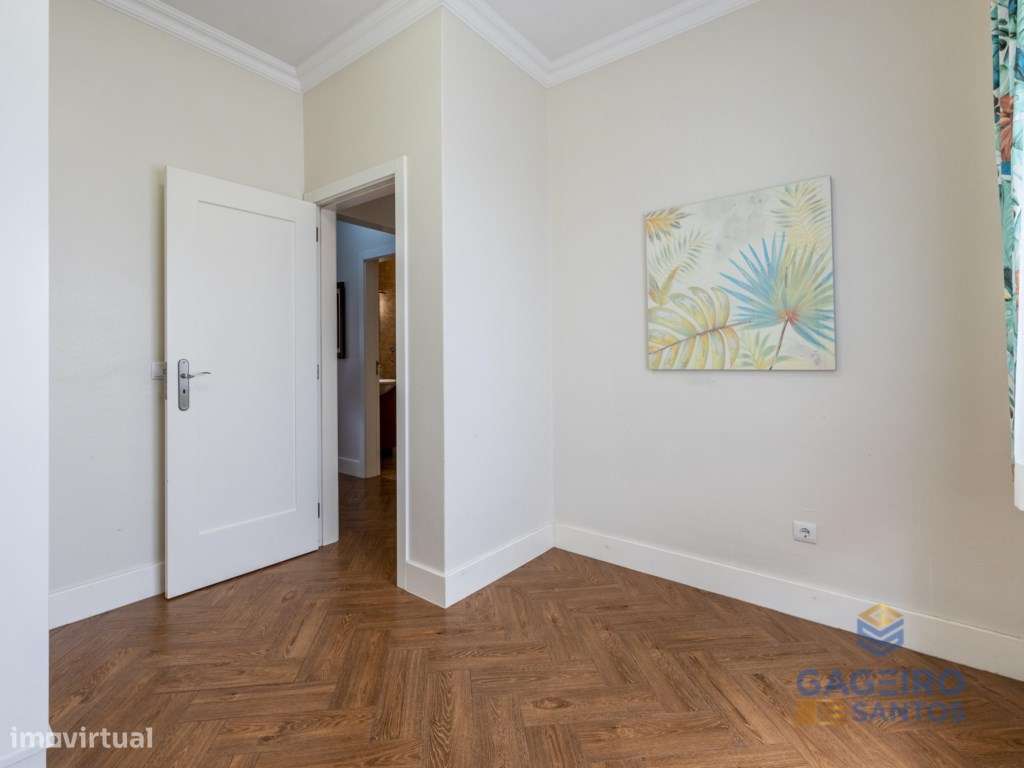 Moradia T2 + 1 com Jardim e Churrasqueira a 5 Minutos da Praia-36