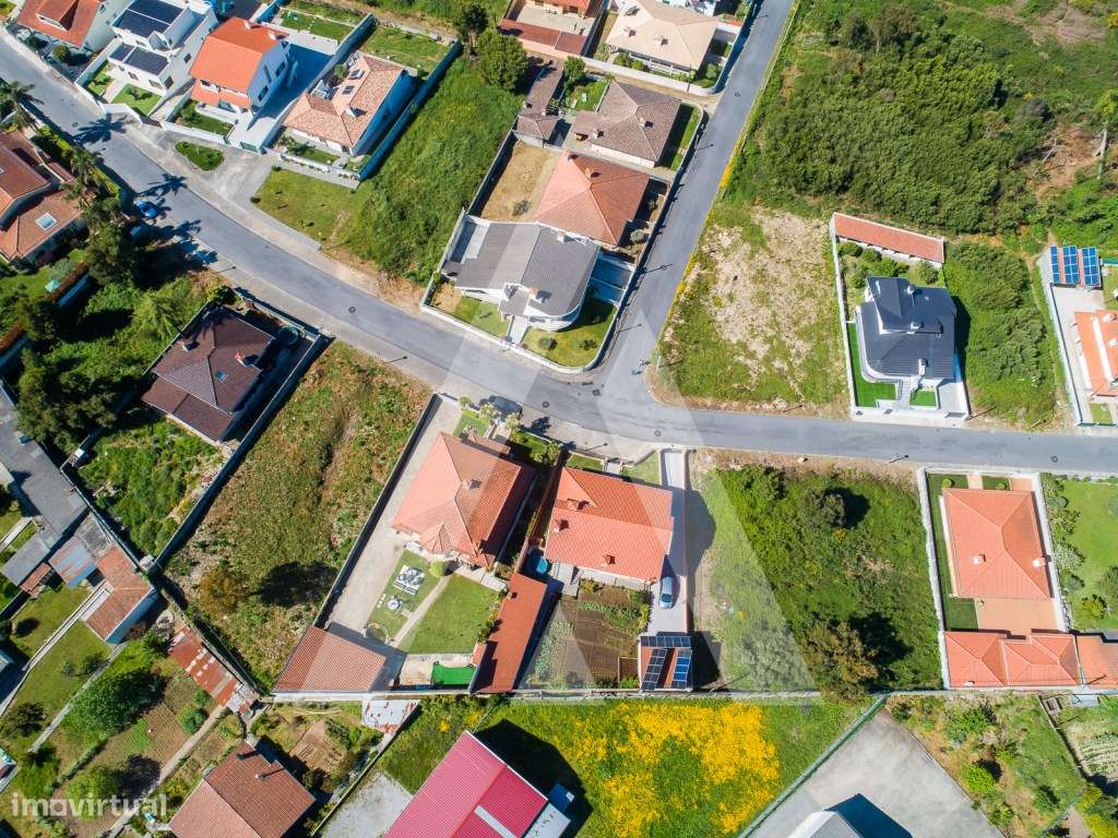 Lote para Construção com 905M2 - São João de Ver-10