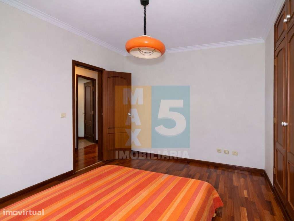 T3 com garagem, varandas e arrecadação - Centro Tomar-23