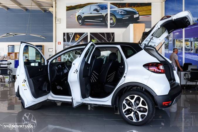 Renault Captur 1.2 TCe Exclusive EDC - 4