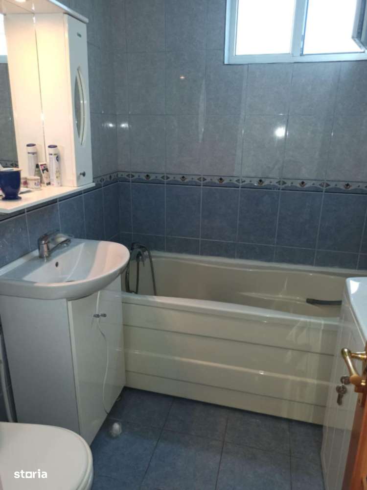 Apartament cu 2 camere, zonă centrală ( lângă BCR), 53 000 euro - Imagine principală: 5/6