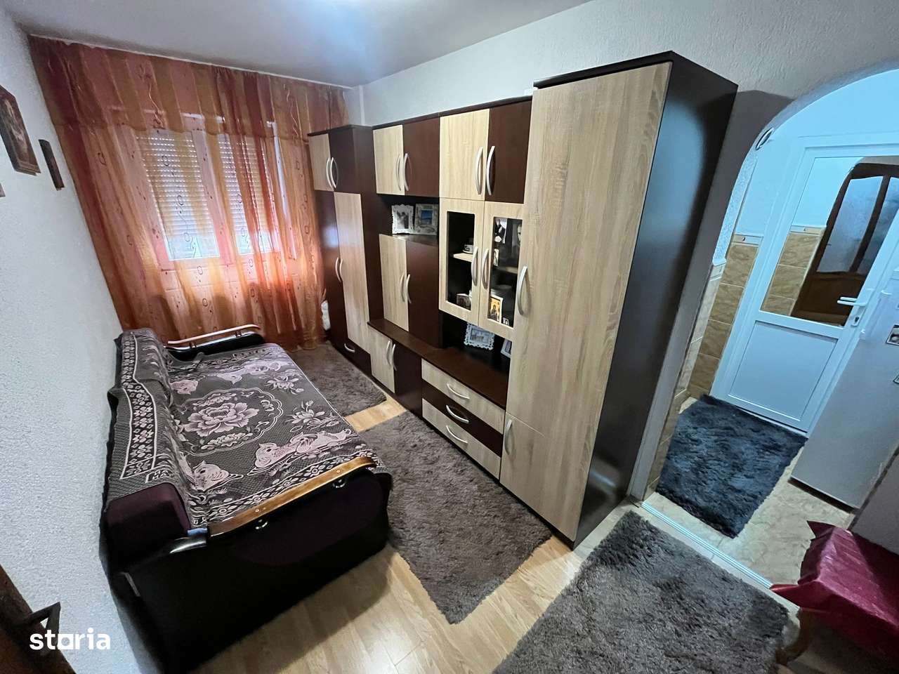 Apartament 2 camere zona Soarelui etajul 3-3