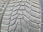 235/40R19 Hankook Winter Icept evo3 para opon zima 6,8mm - 3