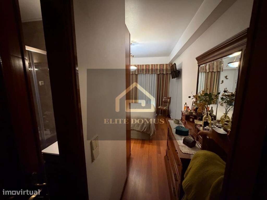 Magnífico Apartamento T3 com Terraço, Arrecadação e Estacionamento!-15