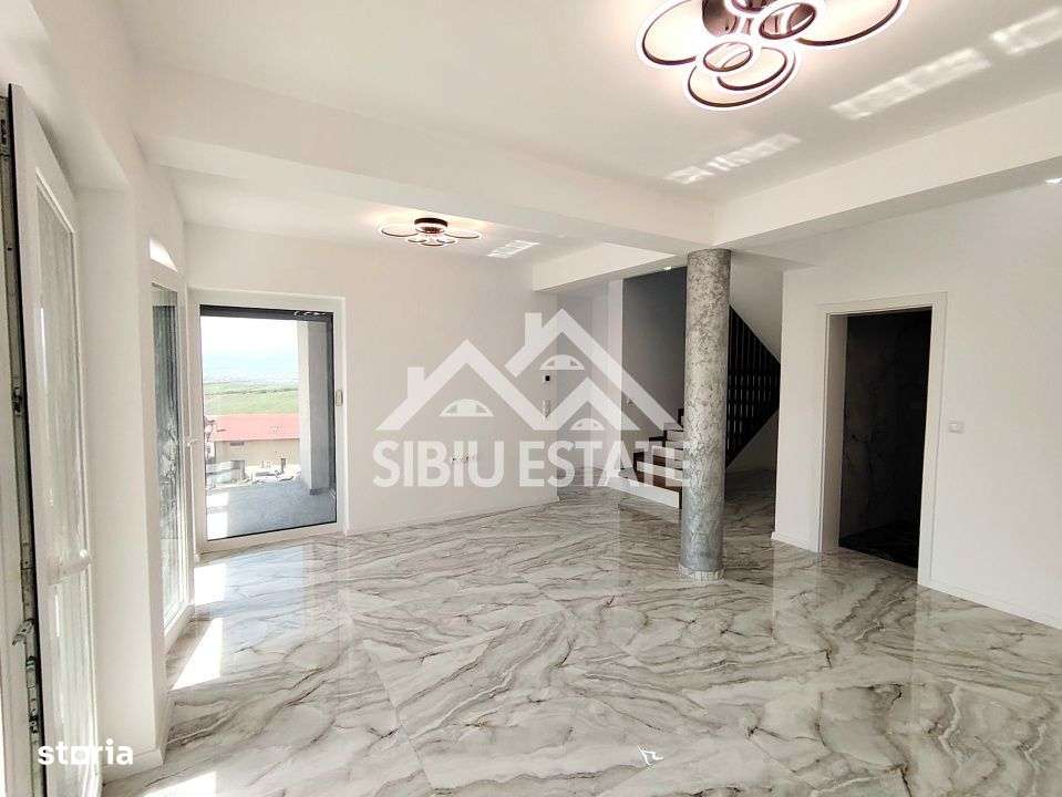 Casa moderna 4 camere, garaj, pivnita  Sibiu, Sura Mare - Imagine principală: 4/20