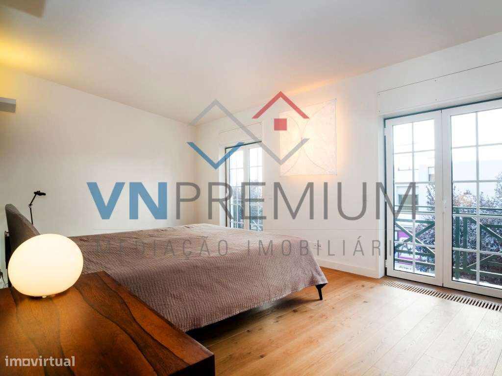 Belíssimo apartamento totalmente remodelado com materiais topo de gama-34