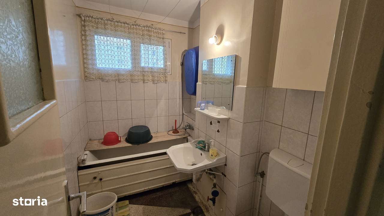 Vând apartament cu 2 camere str Smirodava et 1-3
