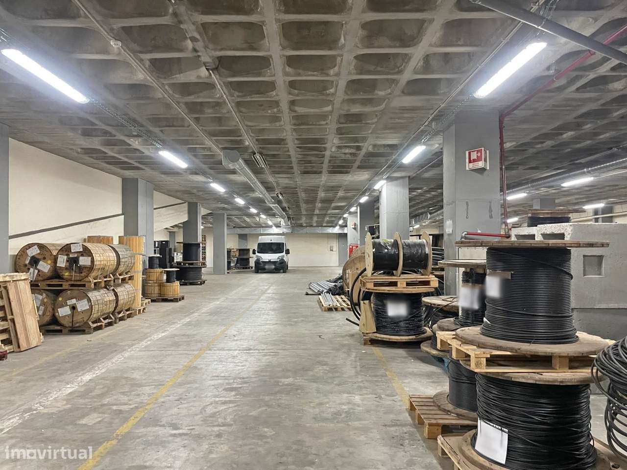 Armazém Loures Arrendamento | 1.454 m2 | Aeroporto de Lisboa - Grande imagem: 4/8