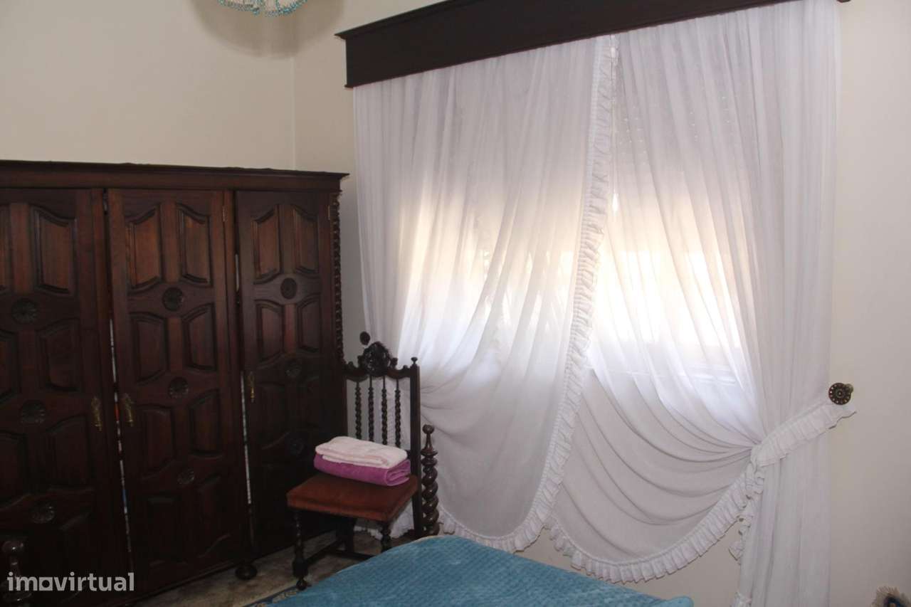 Moradia 4 Frentes lote com 980m2-43