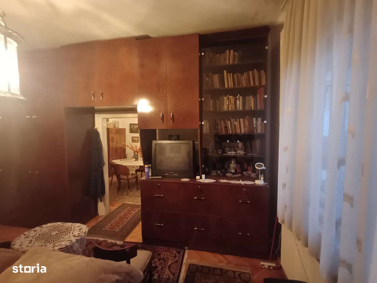 Vand apartament 2 camere in Centru-6