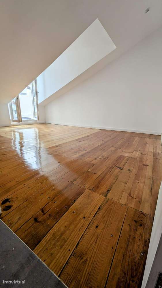 Apartamento T2 no coração de Benfica-7