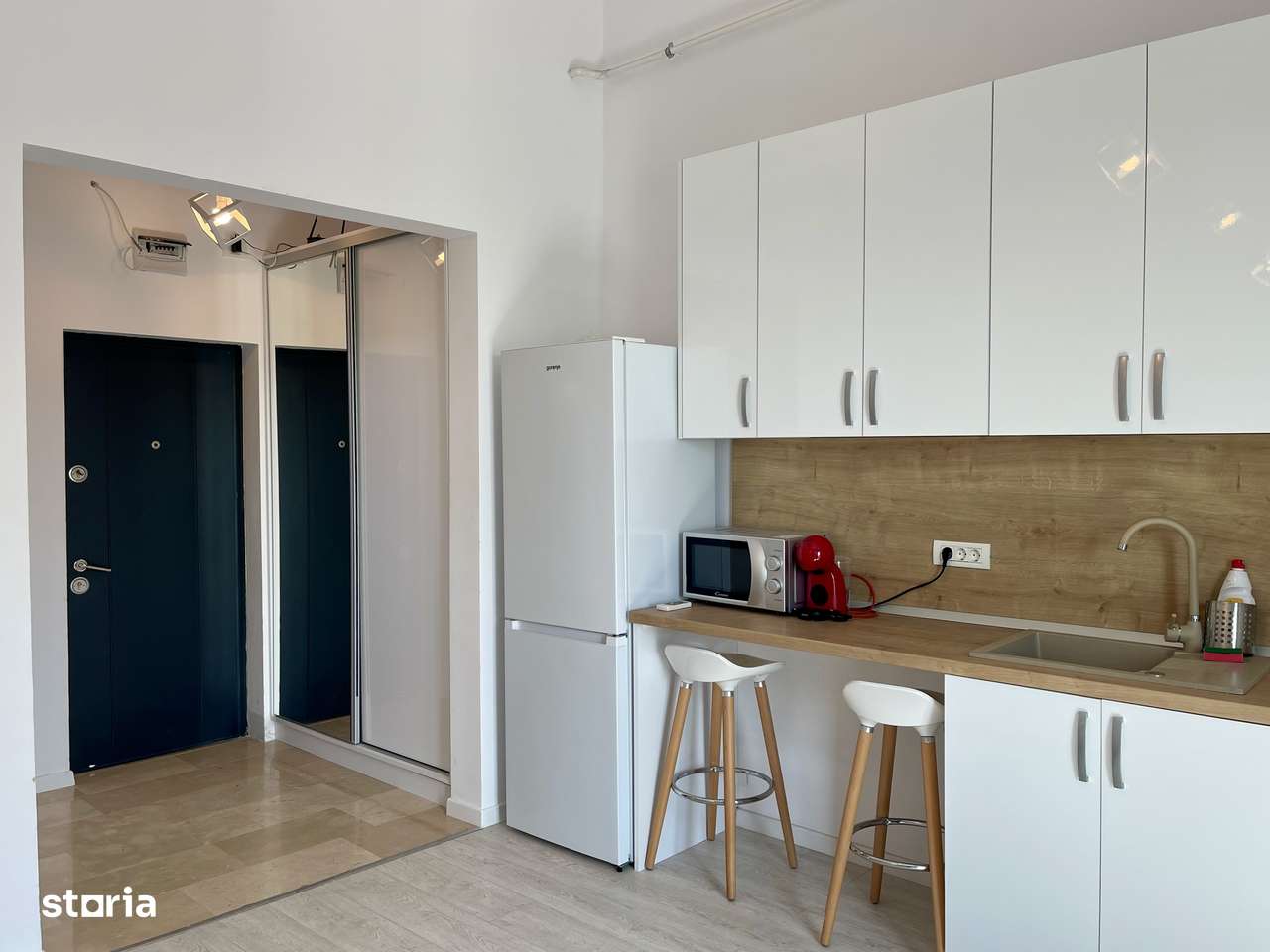 Garsoniera cu vedere  la mare Mamaia Nord - Imagine principală: 2/8