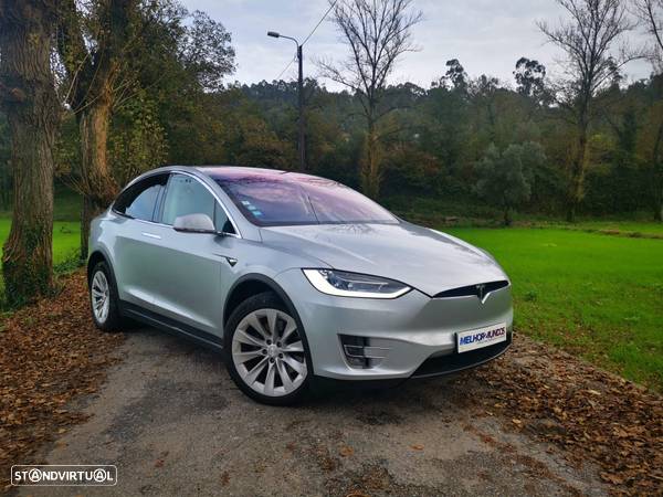 Tesla Model X 100D - 6