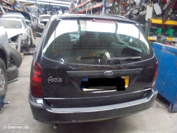 Ford Focus 1.8 TDCI de 2002 para peças - 2