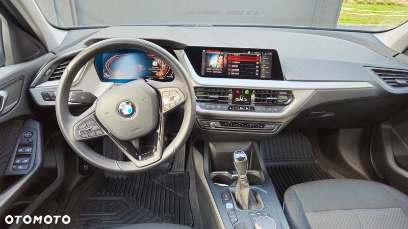 BMW Seria 1 118d - 10