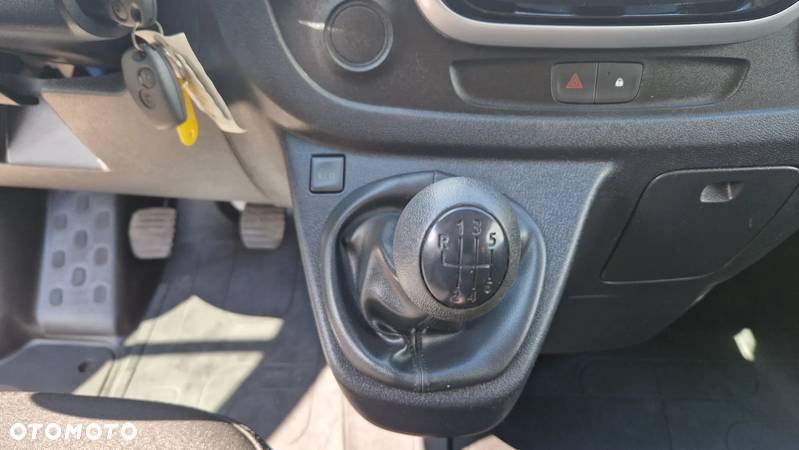 Renault Trafic - 13