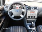 Ford Focus 1.6 16V Style - 11