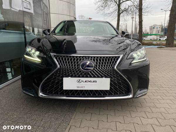 Lexus LS - 4