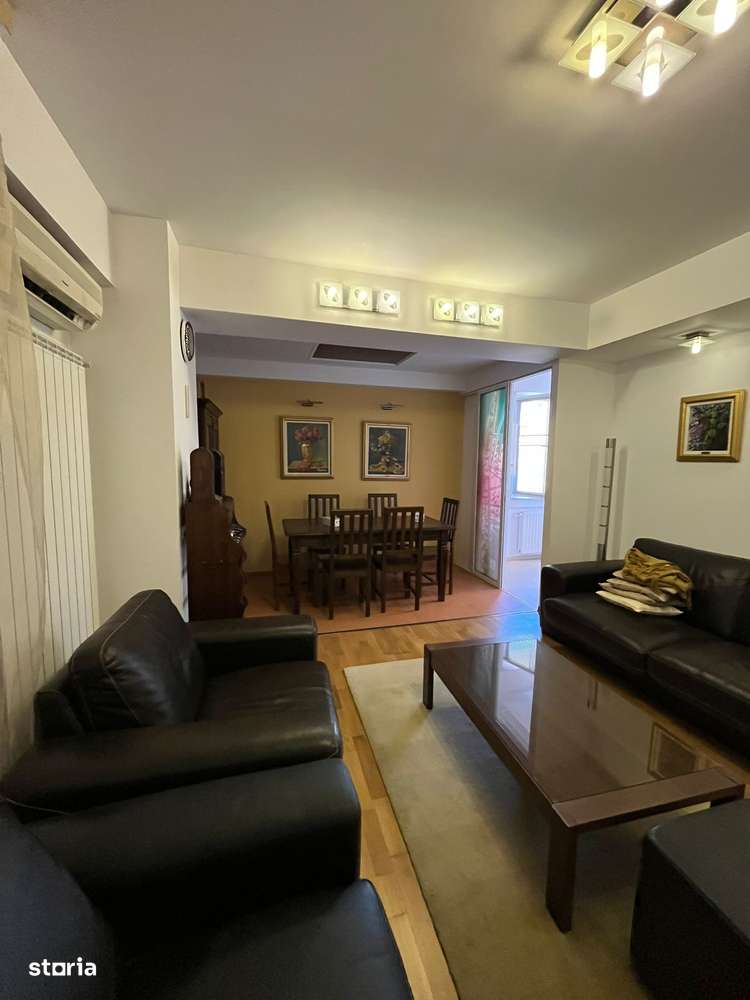 Apartament 3 camere de închiriat în Mamaia Vega vedere la mare și lac - Imagine principală: 1/11