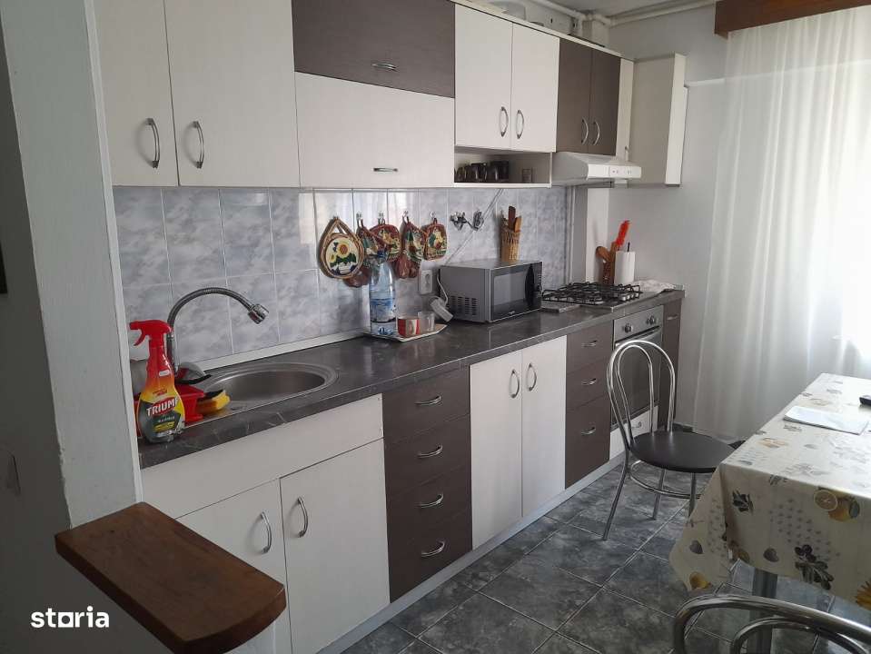 Apartament 2 camere de vanzare  strada D-na Stanca  Fagaras jud. Braso - Imagine principală: 4/12