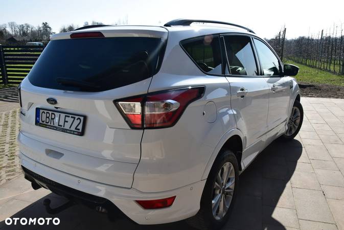 Ford Kuga 1.5 EcoBoost 2x4 ST-Line - 10