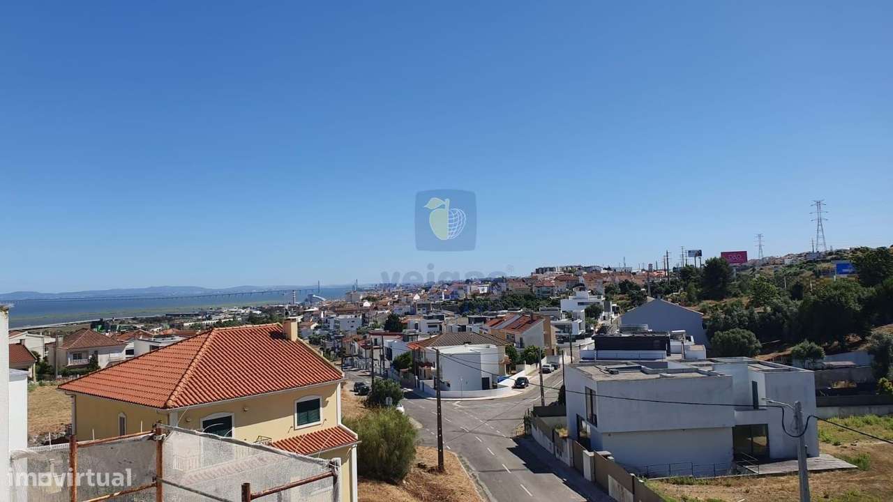 Moradia T4 C/ Piscina -  Bairro Primavera-22