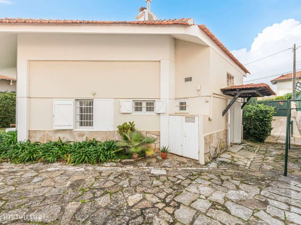 Moradia Independente T4, jardim e piscina, Estoril-27