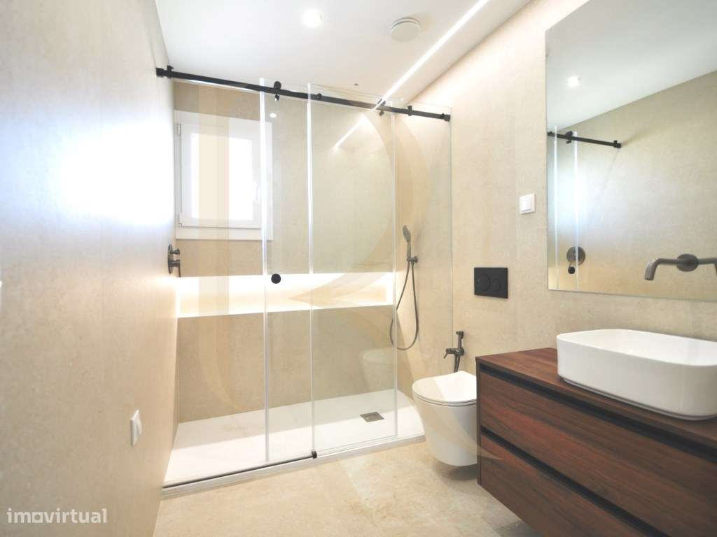 Moradia T3 isolada com piscina, churrasqueira e garagem na Aroeira-27