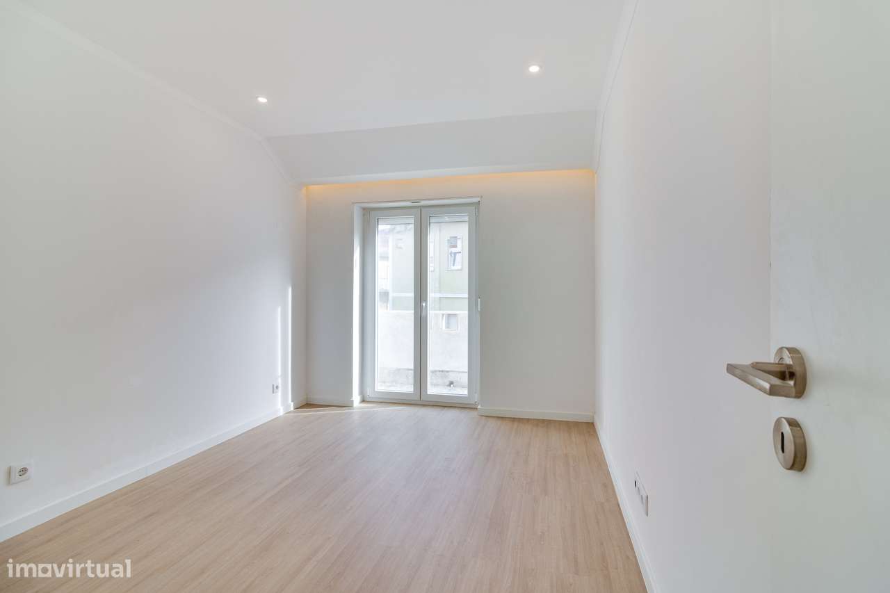 APARTAMENTO T2 | REMODELADO | CENTRO AMADORA | 75 M2 - Grande imagem: 4/26