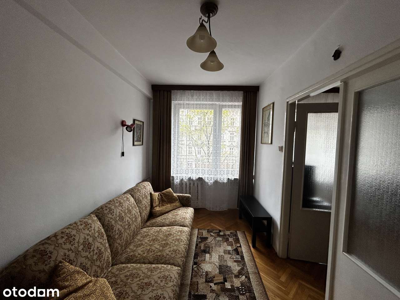 Dwupokojowe Mieszkanie W Ścisłym Centrum / Loggia-2