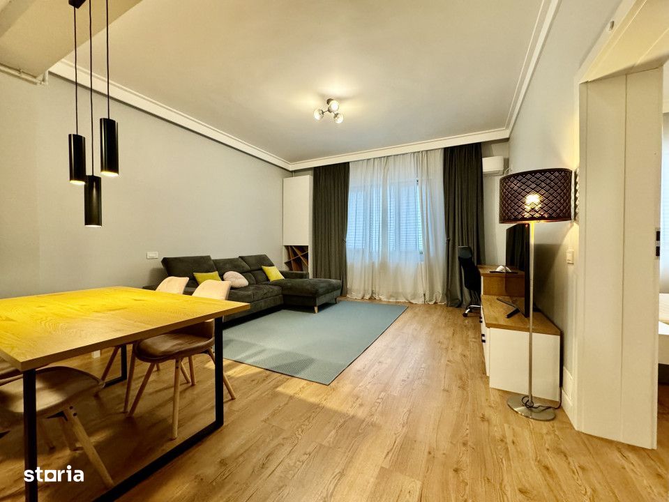 De vanzare apartament 3 camere nou renovat si mobilat complet - Damaro