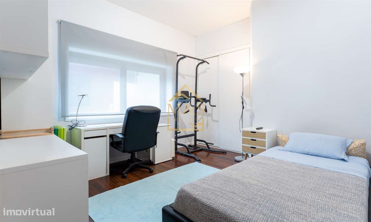 Apartamento T4-Varanda-Garagem - 600Mts da Praia - Metro- Matosinhos-26