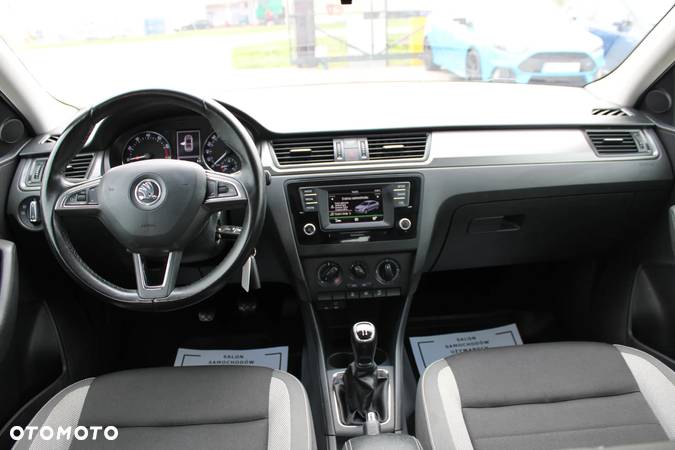 Skoda RAPID 1.2 TSI Ambition - 25