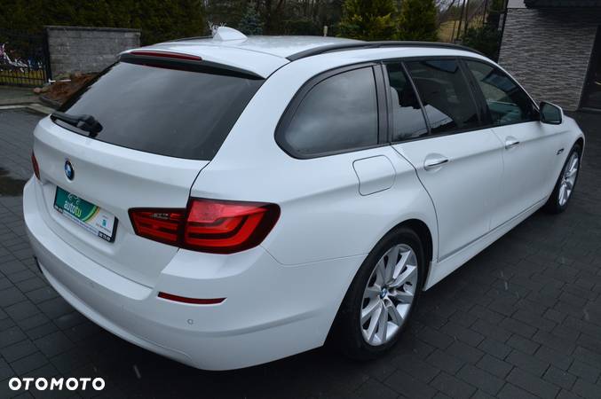 BMW Seria 5 525d Touring Sport-Aut - 7