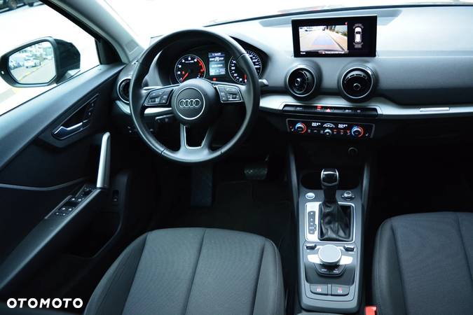 Audi Q2 35 TFSI S tronic - 16