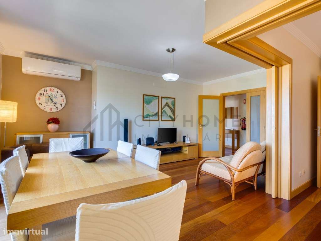Apartamento T1+1 com piscina, elevador e 2 lugares de estacionament...-13