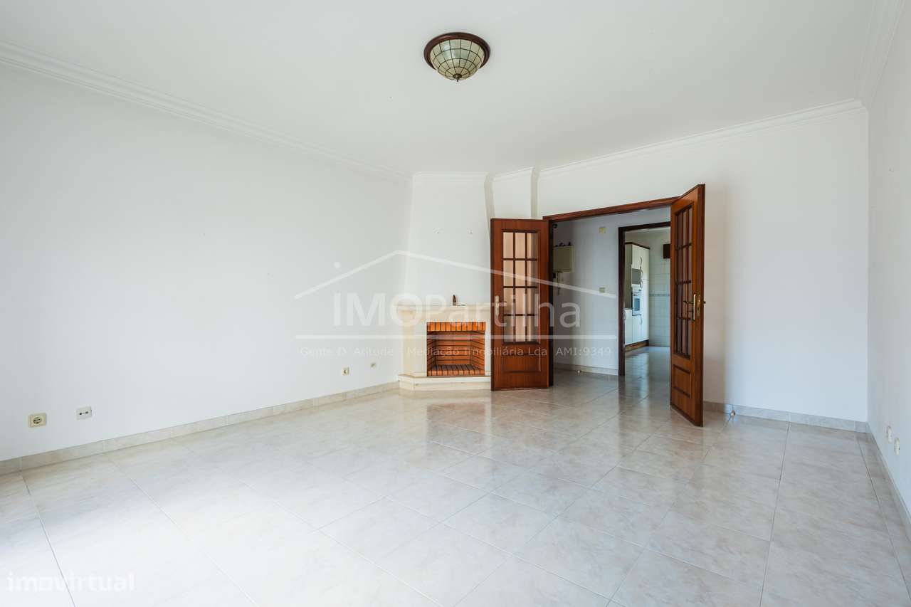 T2 C/ Parqueamento em Outeiro de Polima - Cascais-4
