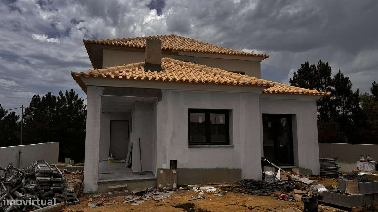 MORADIA T4 LOTE 500m2 - Grande imagem: 5/30