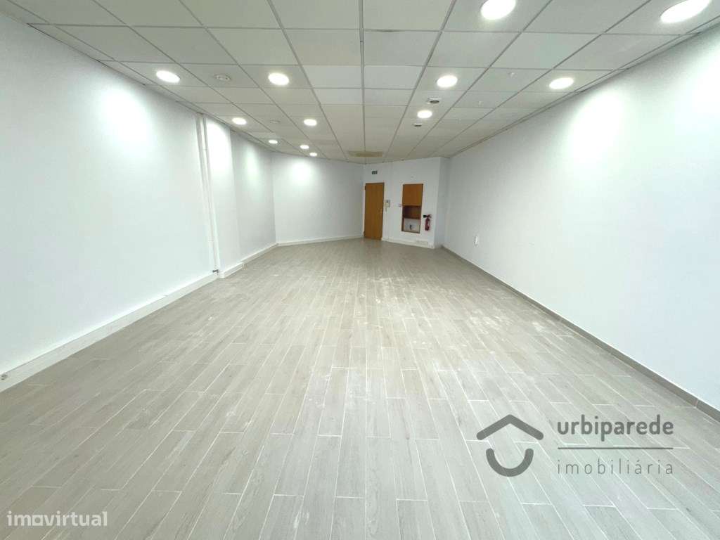 Escritório no Moinho das Antas totalmente remodelado - Grande imagem: 5/19