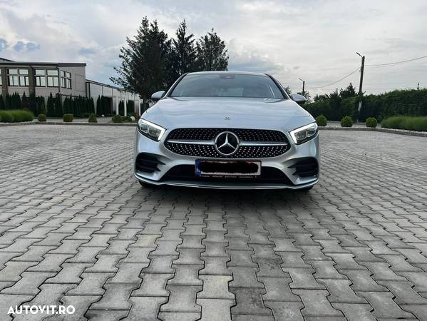 Mercedes-Benz A 180 7G-DCT AMG Line - 2