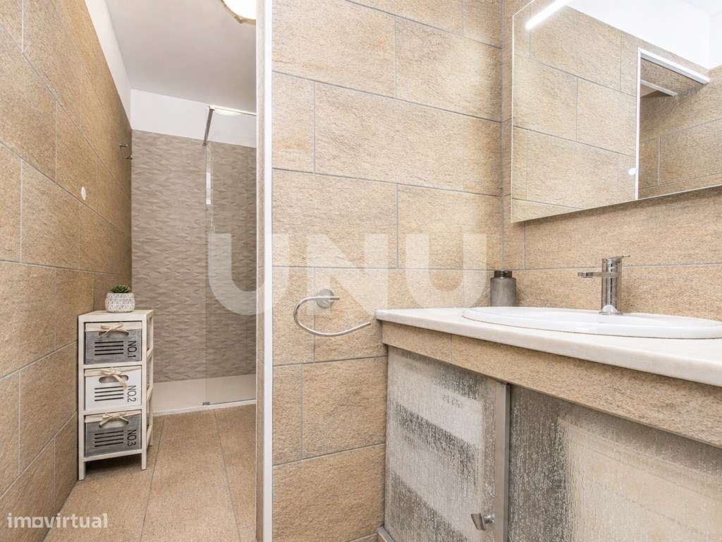 Apartamento T2 em Santo António dos Cavaleiros!-13