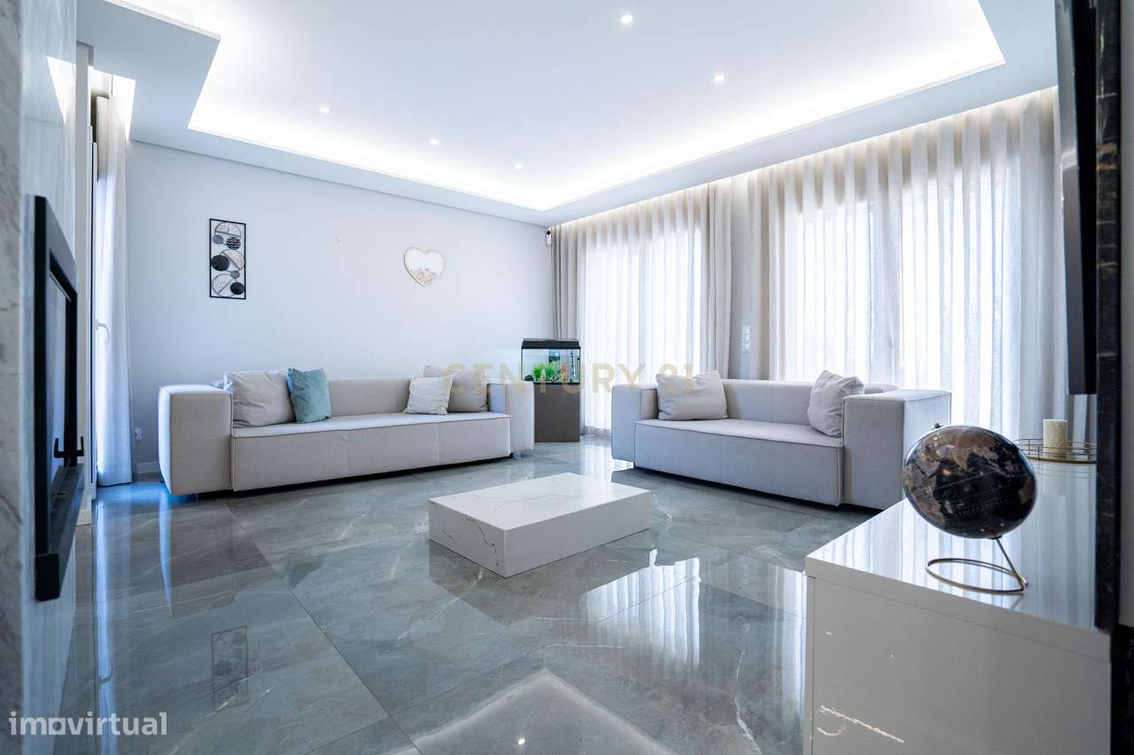 Moradia de Luxo T3 junto a Sintra | Vila Verde-13