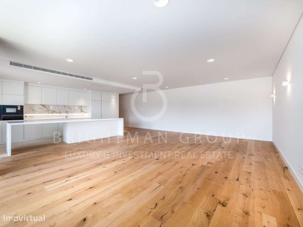 Apartamento T4 com jardim privativa, em Carcavelos-13