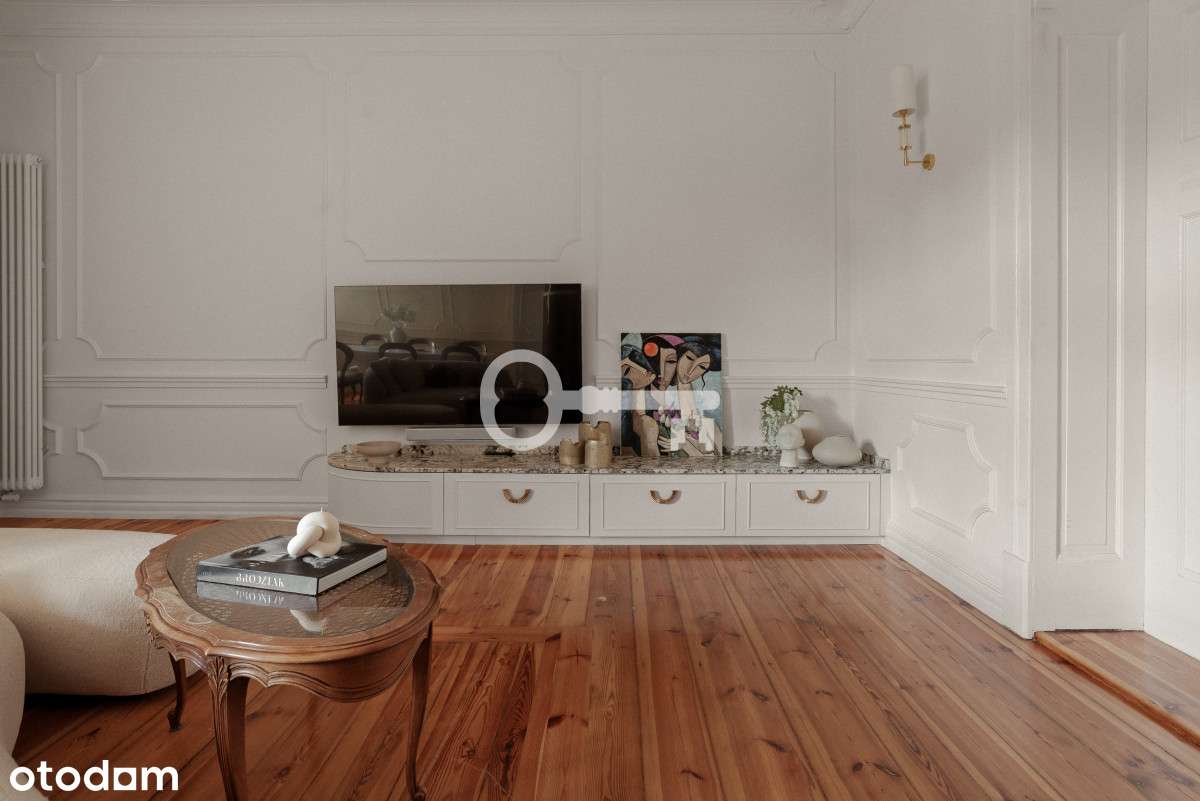 Paryski Szyk w Sercu Wildy | Marmur i Lity Dąb-6